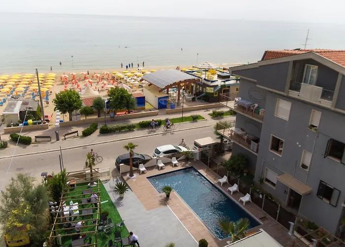 Отель Felicioni Пинето