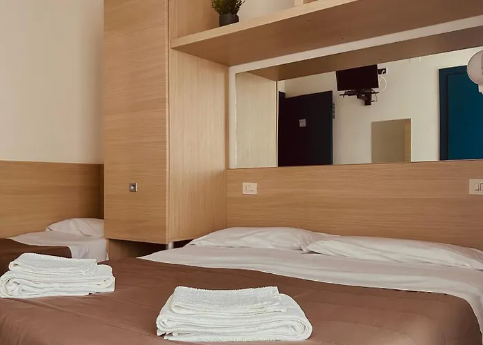 Felicioni Отель Пинето