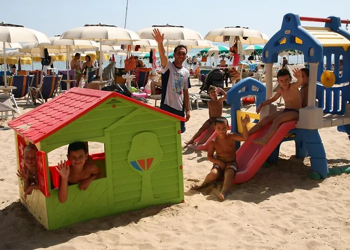 Felicioni Отель Пинето