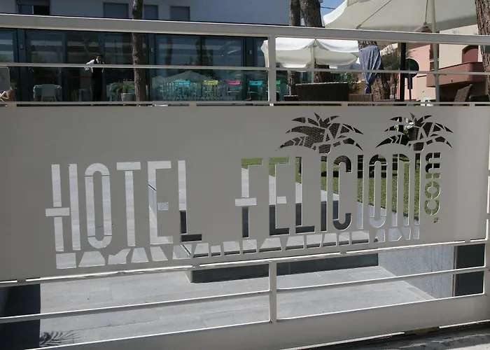 Felicioni Отель Пинето