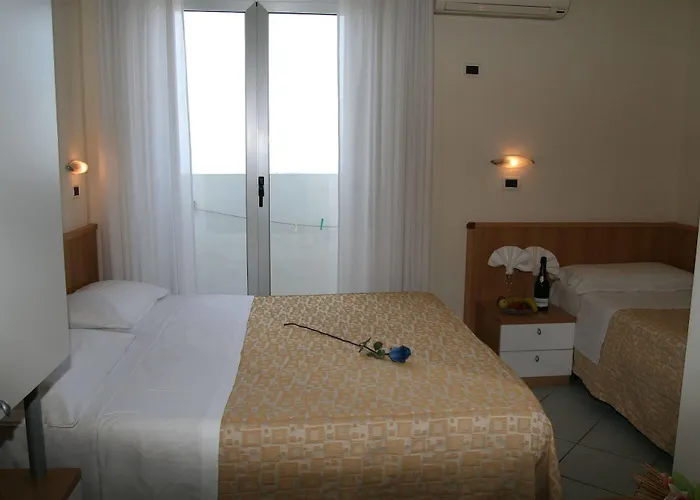 Отель Felicioni Пинето