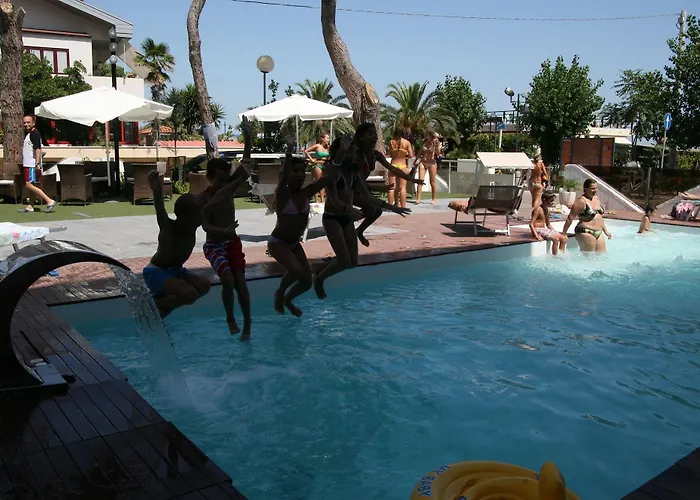 Felicioni Отель