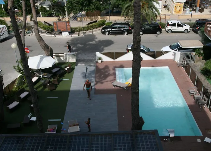 Отель Felicioni