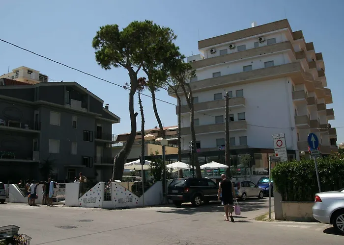 Отель Felicioni